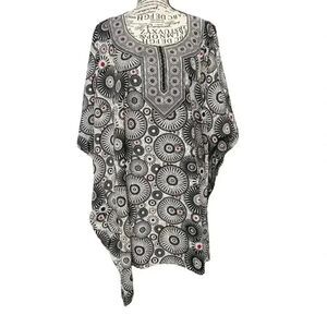 Soybury Women's White & Black Poly Caftan Swim Cover Up